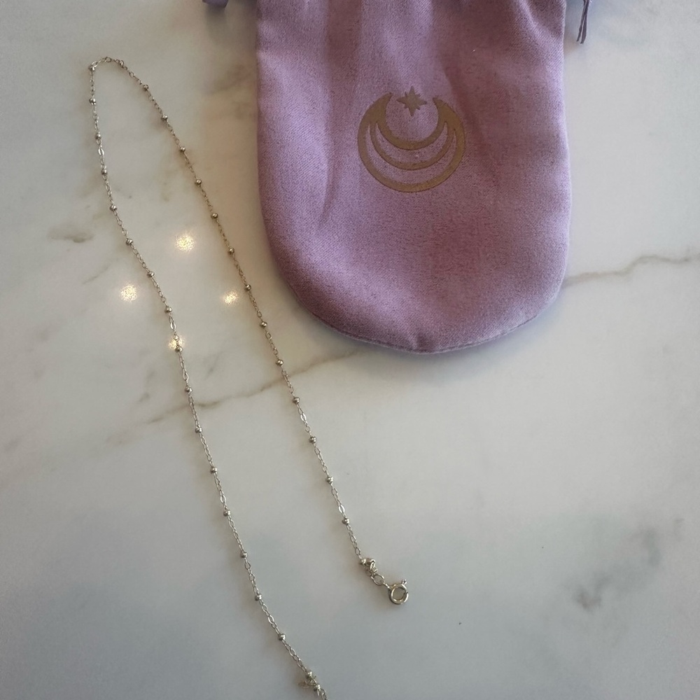 Jane Win gold Necklace